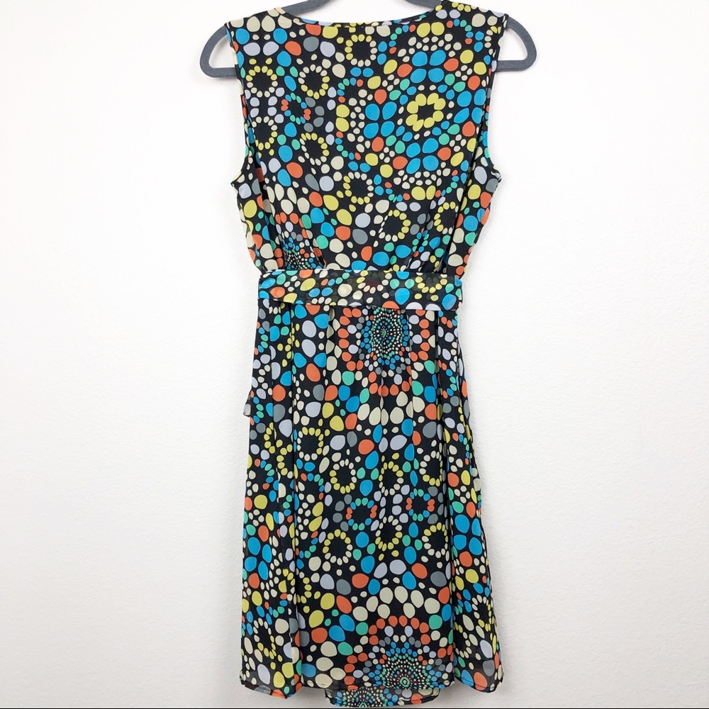 Tulle Flowy Belted Sleeveless Kaleidoscope Dress - Picture 2 of 8